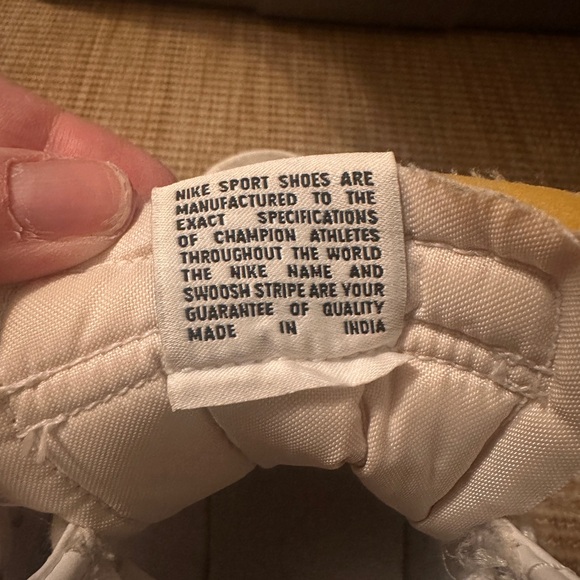 Women’s Nike Blazer Mid ‘77s - Picture 9 of 13